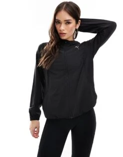 Puma Run Velocity Jacket In Black For Women